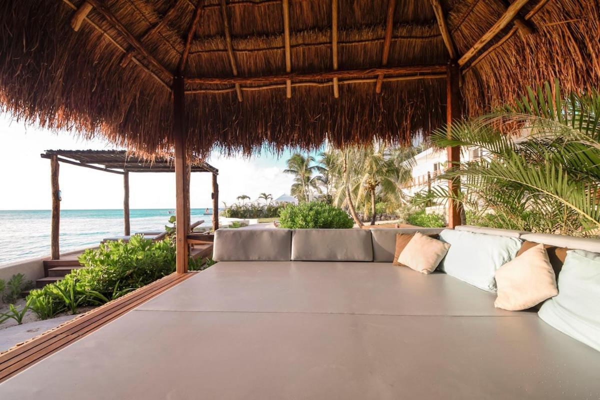 Villa Gorgeous Beachfront Paradise *